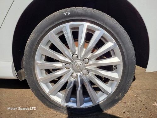 Audi alloy wheel - 8v,